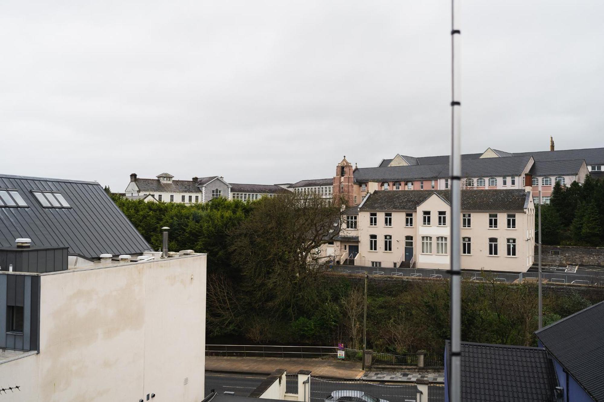 Apartamento Erne A Rest Enniskillen Exterior foto